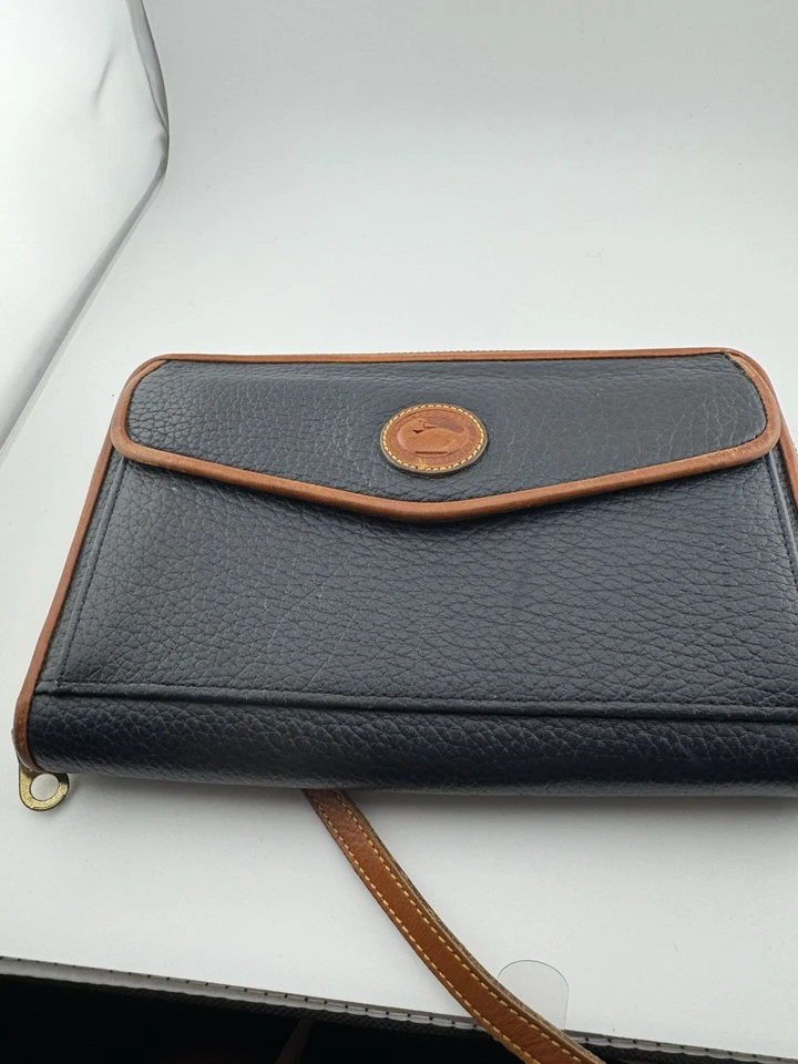 Cartera grande vintage rara Dooney And Bourke azul marino para todo clima con cremallera Foto 2 de 4