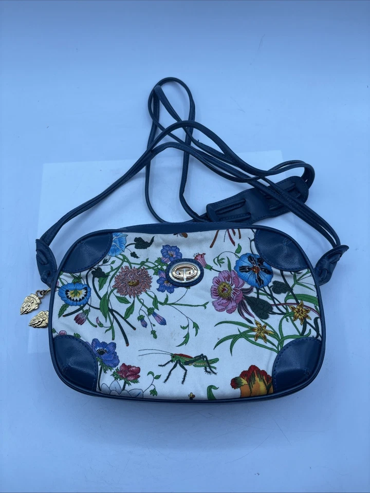 Cartera Bandolera Pequeña de Cuero Floral GUCCI VINTAGE Años 80 con Bolsa, Caja, Etiquetas, Bolso Foto 2 de 4