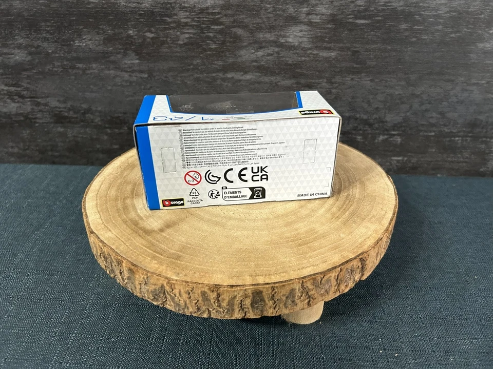 ALFA ROMEO STELVIO ESCALA 1/43 BBURAGO Modelo De Coche De Metal Rojo - Imagen 3 de 4