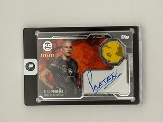 Parche automático Alex Pereira Oncard/199 2025 Topps Knockout UFC