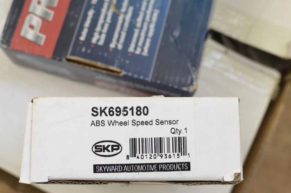 PARTS FOR A 2006 DODGE CHARGER/CHRYSLER - Image 3 of 4