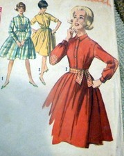 LOVELY VTG 1960s DRESS Sewing Pattern 12/32