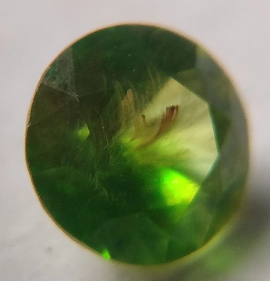 0.91 CT DEMANTOID GARNET CERTIFICIED URAL  EXСELLENT LUSTER NICE HORSTAIL UNHEAT - Image 4 of 4