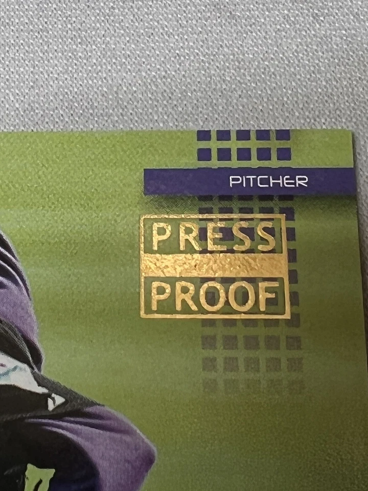 2004 Donruss Press Proofs Gold Parallel /25 Greg Aquino #67 - Image 4 of 4