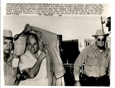 GA170 1966 Wire Photo WOMAN ESCORTED TO STEPHENS CO COURTHOUSE Breckenridge