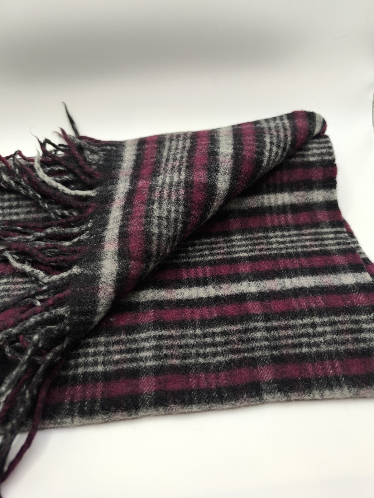 Vintage Aquascutum Scarf lovely vintage piece image 4
