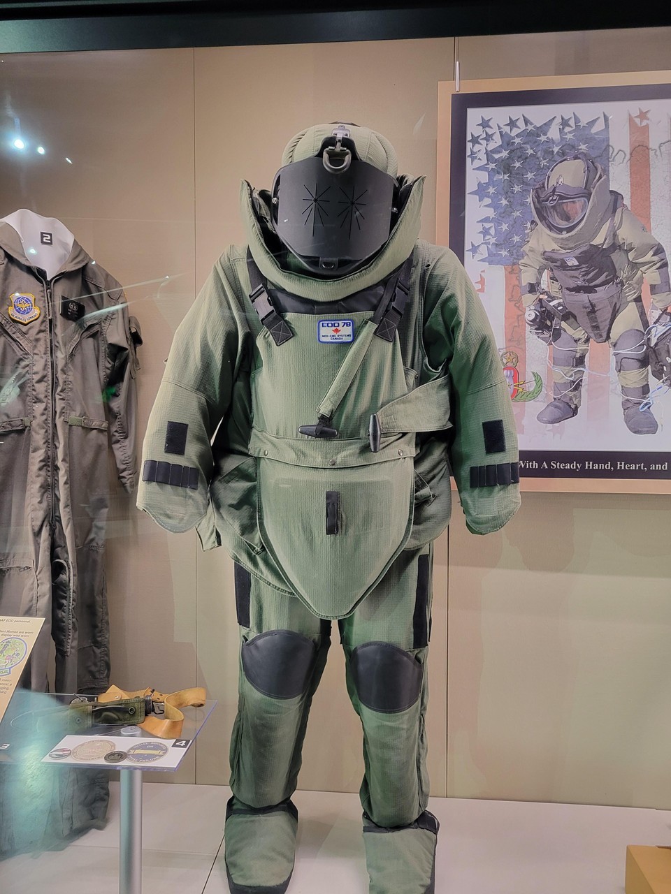 Military Surplus Combat Med-Eng EOD 7B Explosive Bomb Disposal Suit Only - Large