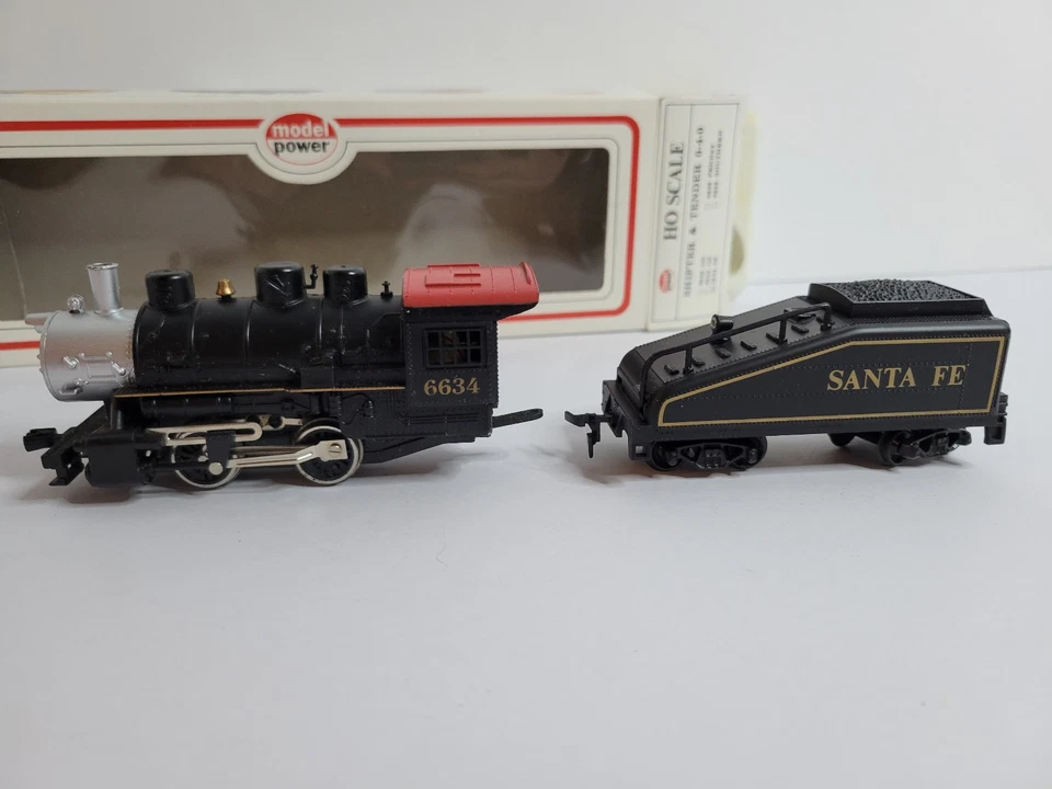 Model Power 0-4-0 Shifter Locomotive + Santa Fe Tender #6634 HO Vintage w/ box - Image 2 of 4