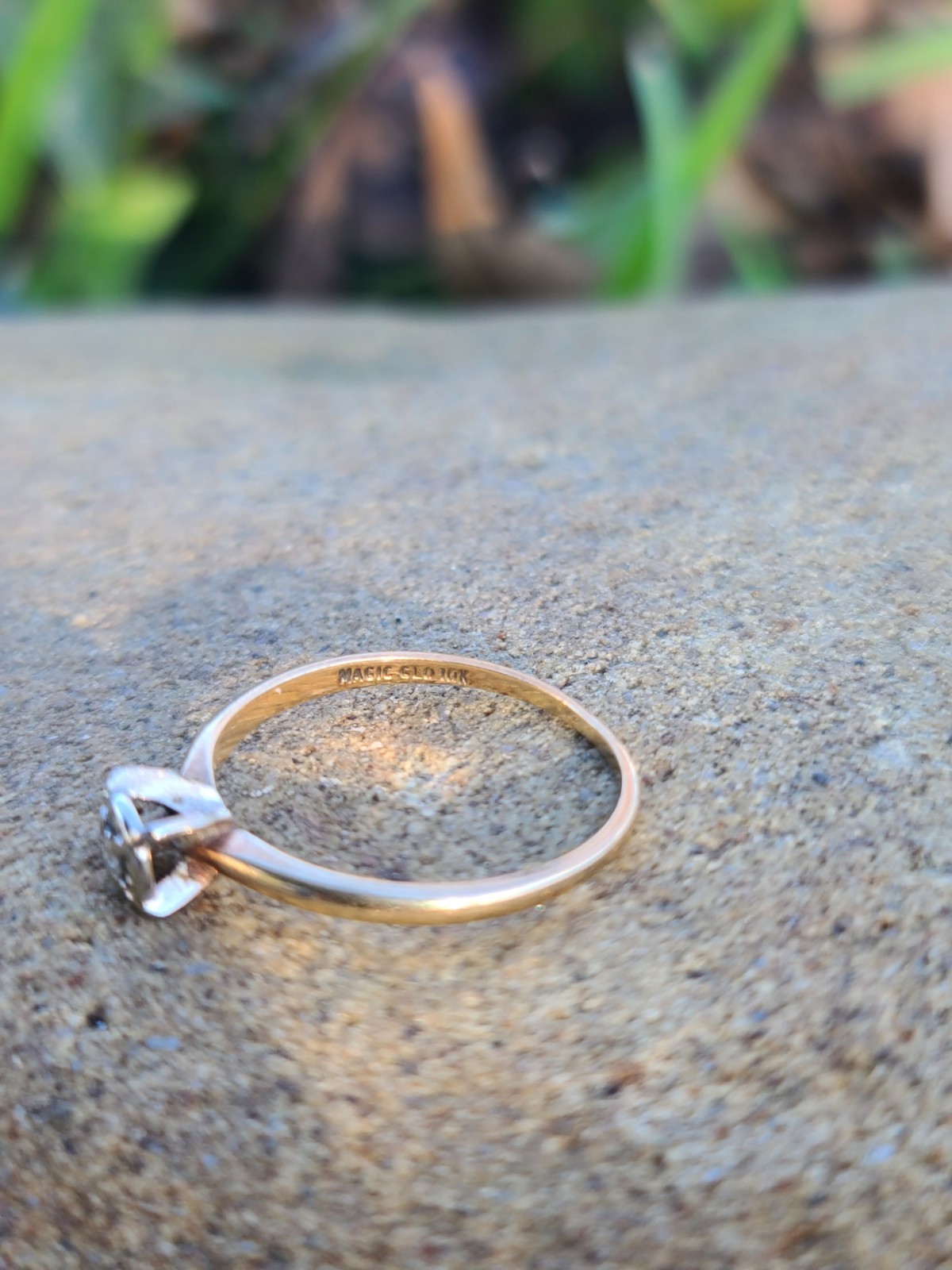 10k Solid Yellow Gold Diamond Solitaire Ring 7.5s… - image 6