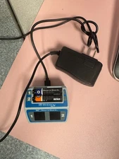 LED Wireless Mini Design For Vision Charger + 2 Batteries WORKING CONDITION