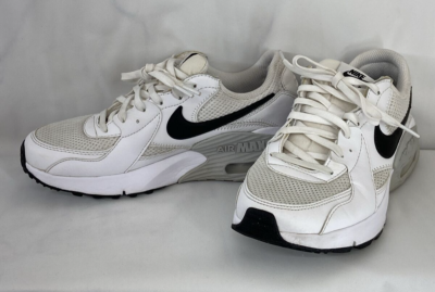 Nike AIR MAX EXCEE Women's Size 6.5 White Grey Athletic Sneaker