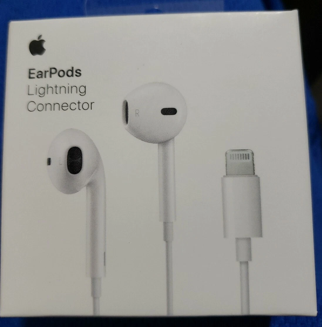 Genuine apple earpods with lightning connector sales