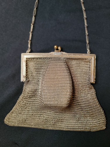 Antique Whiting & Davis Gold Mesh Purse w/ Compact Mirror & Powder Puff | 136g |