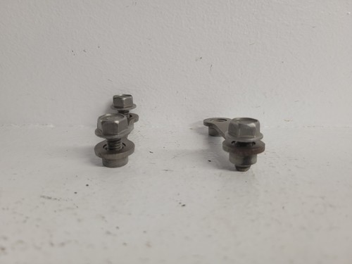 Harley-Davidson Dog Bone Nut Plate OEM #1860-0547 - Picture 5 of 8
