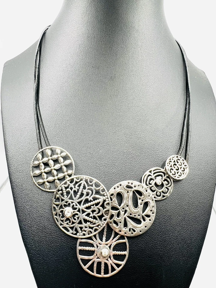 Collar con cordón de cuero circonita cúbica círculos artísticos filigrana plata esterlina Silpada N2343 Foto 2 de 4