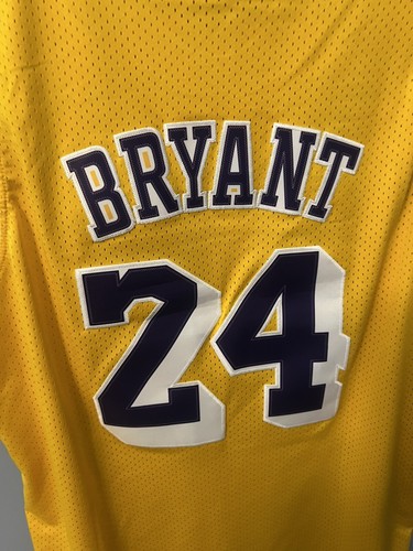 New Vintage 24 Kobe Bryant 07-08 Mitchell & Ness Jersey Mens XL - Picture 6 of 6