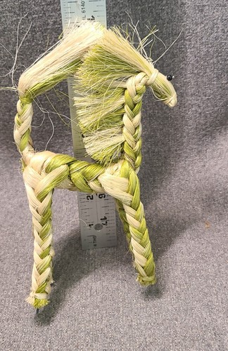 Vintage MCM Braided Rope Pony Folk Art Toy Souvenir Made in Taiwan - Picture 3 of 4