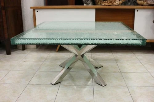 Tables du XXe siècle en verre