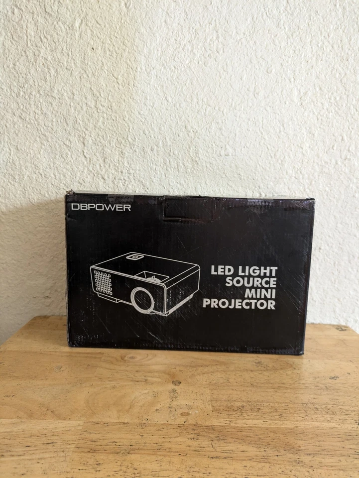 DBPOWER LED LIGHT SOURCE SMART PROJECTOR - BRAND NEW IN BOX - Image 3 of 4
