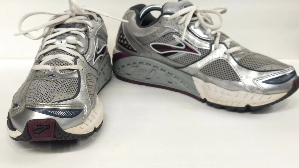 Brooks Womens Addiction 10 Running Walking Shoe Silver Plum 1200941B590 Size 11