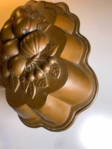 Antique Victorian Heavy Guage Thick Copper BUNDT Cake Pan FRUIT FRUITS Pears - Picture 11 of 22