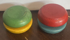Lot of 2 Vintage Wooden Yo-Yos Gree/Yellow and Red/Blue
