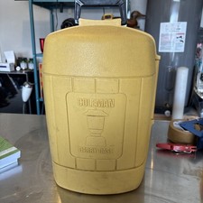 Vintage Coleman Yellow Clamshell Lantern Carrying/Storage Case 7/81