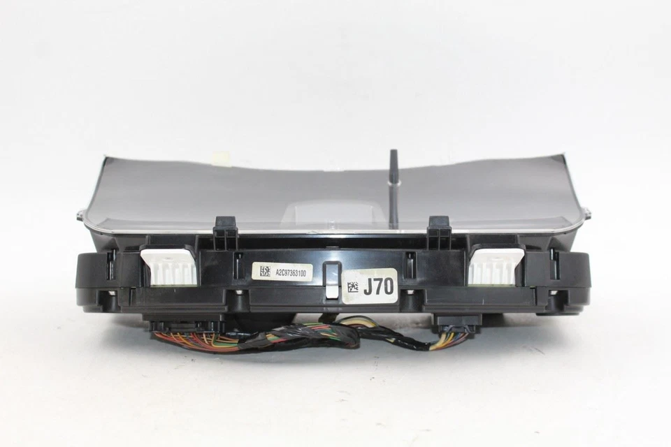 Grupo de velocímetros solo 43 k millas MPH para Toyota Tacoma 2016-2017 OEM #34333 Foto 3 de 4