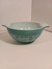 Vintage Pyrex Cinderlla Amish Butter Print Turquise w/White Grapics 4 Qt