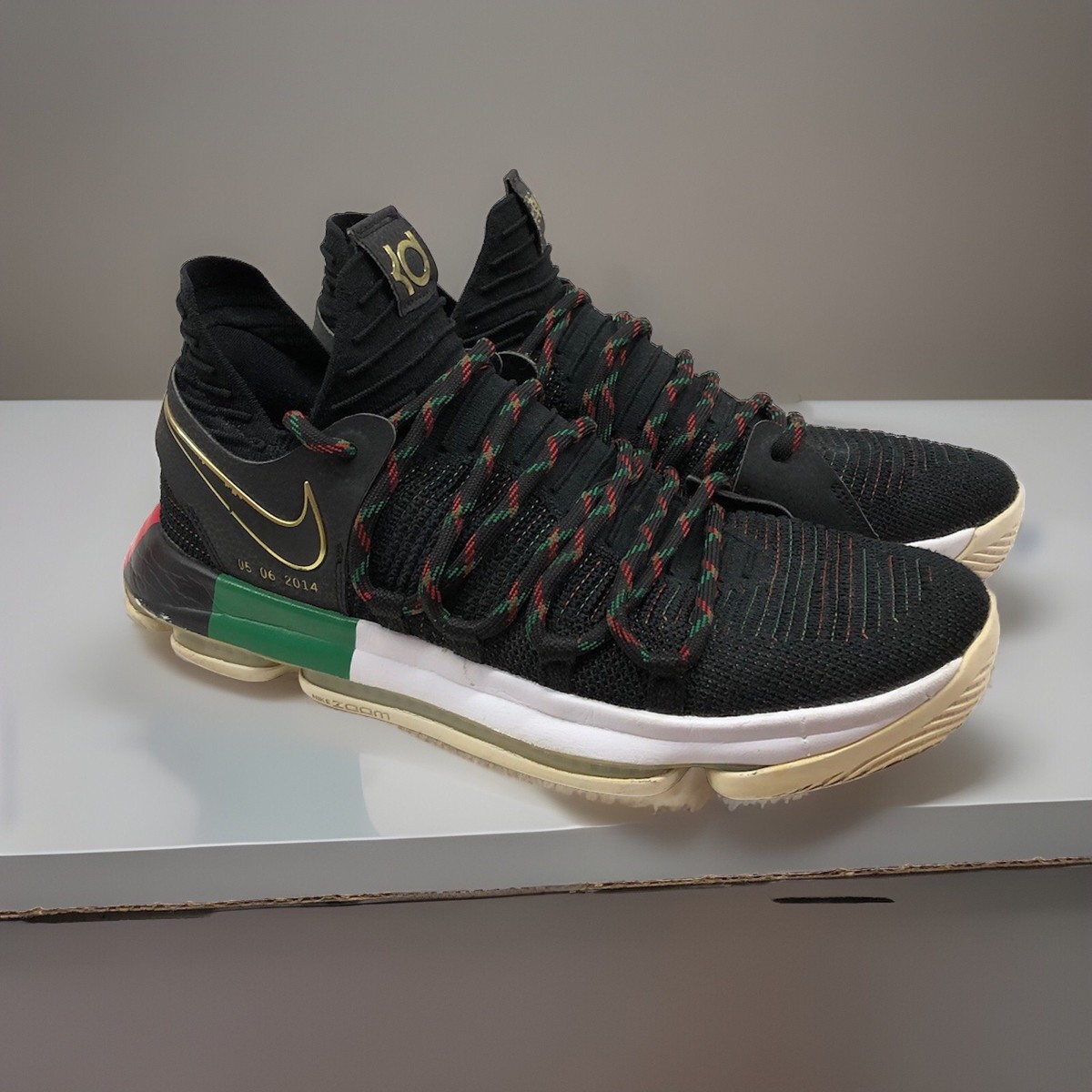 Nike Zoom KD 10 Men 10.5 Sneaker LMTD BHM Black History Month VNDS 