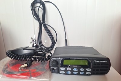 Motorola GM360 GM 360 Mobilfunkgerät VHF 136 - 174 MHz 25 Watt Antenne
