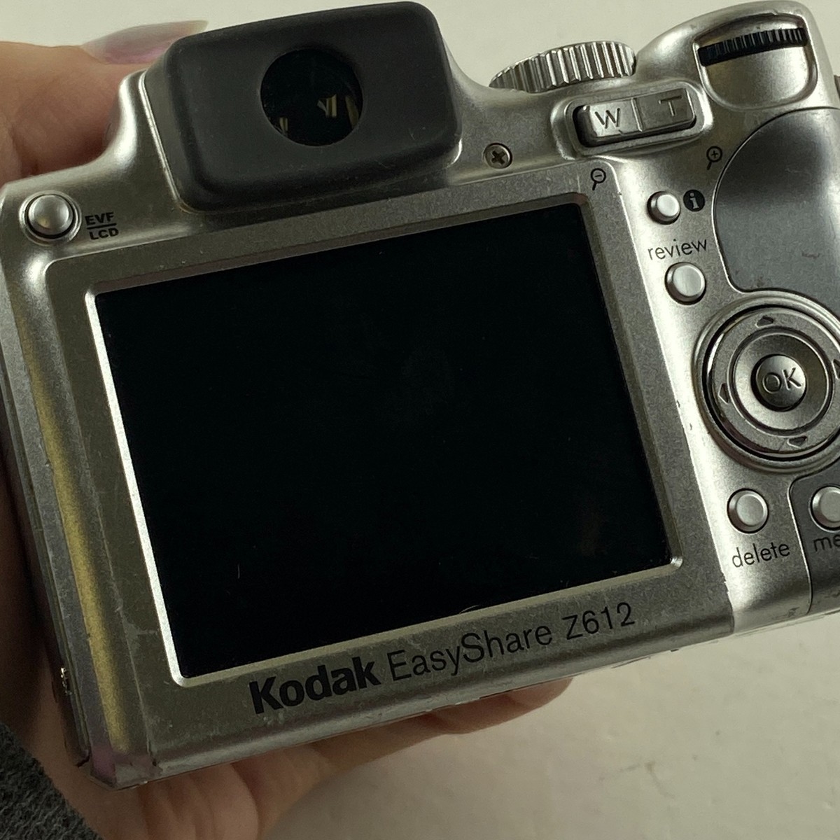 Kodak EasyShare Z612 Digital Camera Silver 6.1MP 2.5