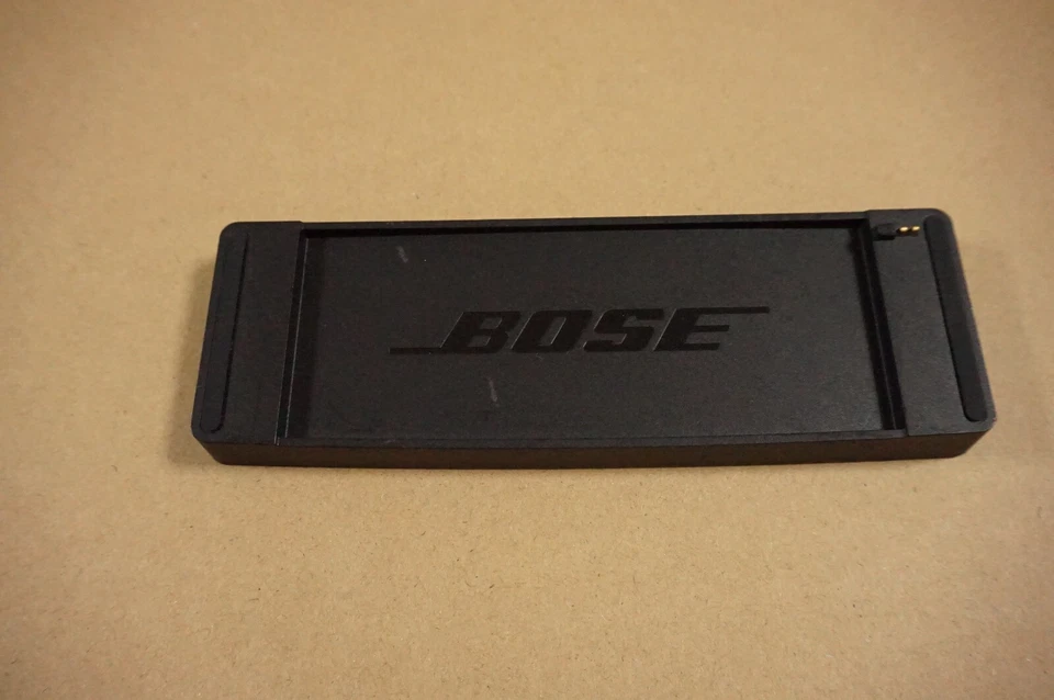 Cargador y base US-Bose SoundLink Mini I 12V 0.833A SH# Foto 2 de 4