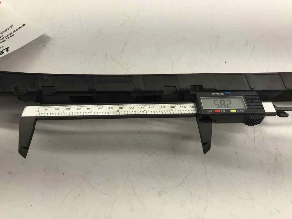 Soporte de parachoques trasero derecho pasajero BMW SERIE 745i 2002 51128245314 usado Foto 4 de 4