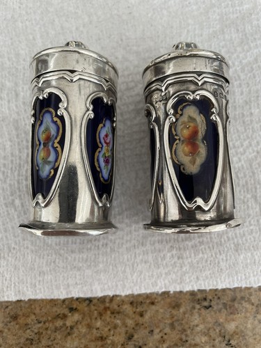 Antiguo conjunto de agitadores de sal y pimienta de porcelana plata esterlina Royal Worcester 2435 - Imagen 2 de 9