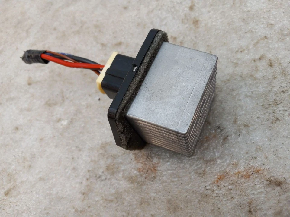 10 11 12 13 SUZUKI KIZASHI Resistor BLOWER MOTOR RESISTOR, TESTED - Изображение 3 из 4