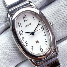 1991 Anno di Produzione SEIKO Noie 1F21 5870 Quarzo Ovale