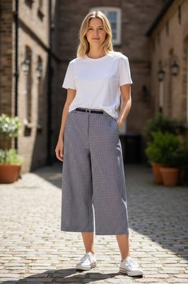 ALFRED DUNNER CROPPED STYLE PANTS SIZE 18