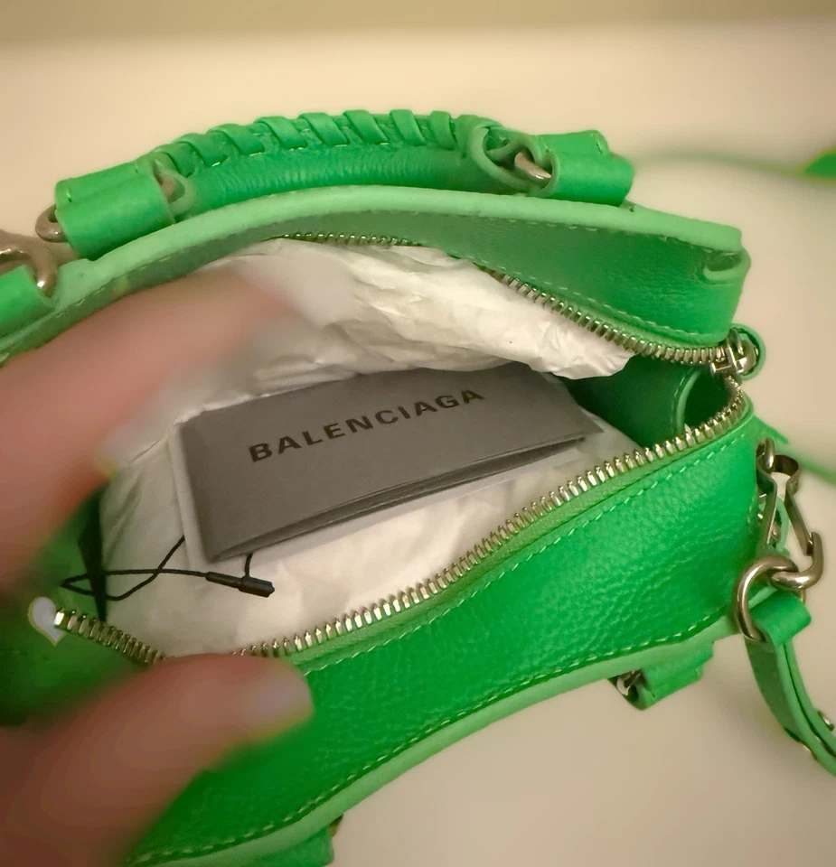 Mini Bolso de Mano 100% Auténtico, Totalmente Nuevo, Balenciaga, Cuero Clásico Ciudad, Verde Foto 4 de 4