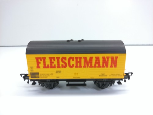 Fleischmann H0 gedeckter Güterwagen 23 80 218 4 003-4 - DB - ohne OVP # 8565 | Zustand: Gebraucht