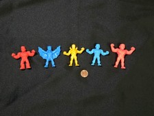 Lot Of 5 Wendy  s Kids Meal Toys DC Super Heroes Mini Figures Red Blue Gold