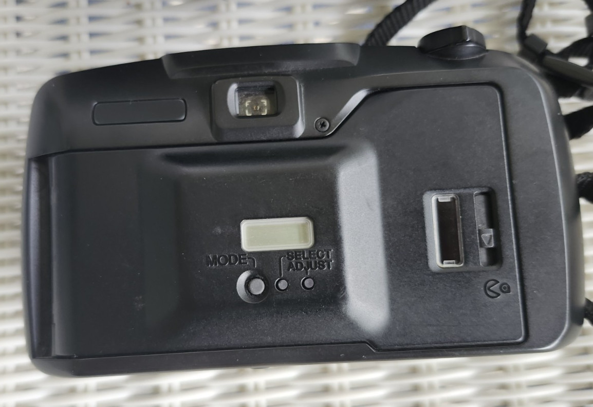 PENTAX IQZoom EZY AUTO FOCUS POINT & SHOOT FILM CAMERA 35mm Tested Working