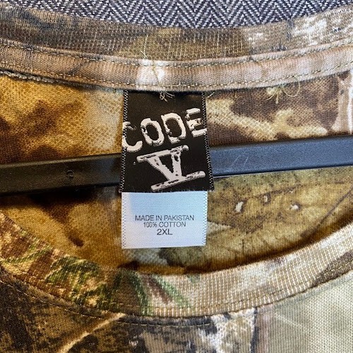 Code V Tshirt Men's 2XL Green Camouflage Charlotte Motorspeedway Graphic Print - Picture 6 of 8