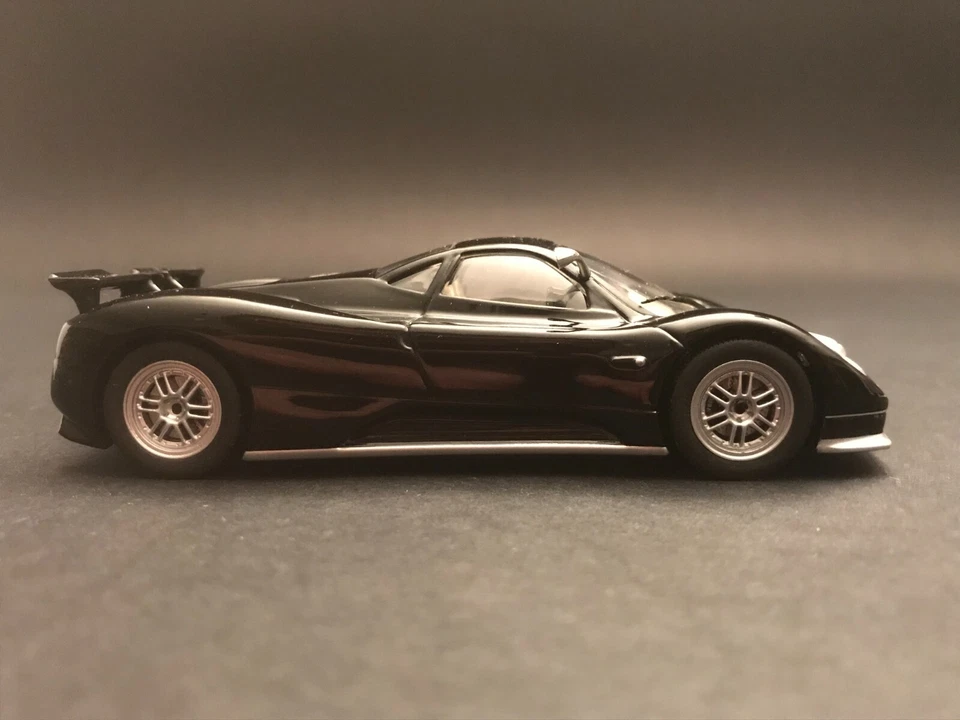 IXO MODELS - PAGANI Zonda C12S - RARE BLACK COLOR - Immagine 3 di 4