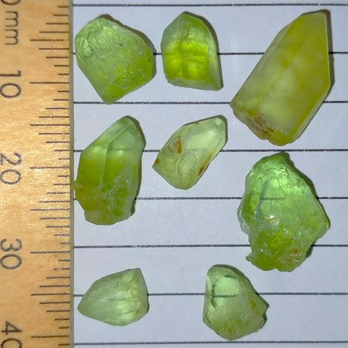 Peridot Forsterite rough loose gemstones crystals parcel lot Olivine 36.9ct - Bild 3 von 6