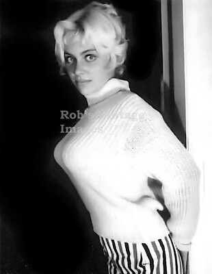BULLET BRA MAMA photo Retro 1940s 1950s Joy Harmon Sweater Girl Movie 8