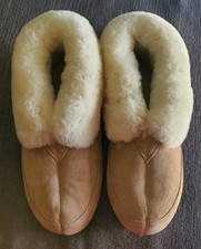 UNISEX SHEEPSKIN BOOTIES/SUEDE SLIPPERS M-8 W-10 NEW