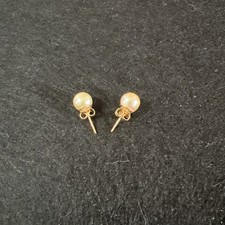 Solid 14K Gold Pearl White Stud Earrings Marked 14K Vintage 14kt Backs NICE