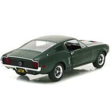 Greenlight 1968 Ford Mustang GT 1:24 Scale Steve McQueen Bullitt Car 84041