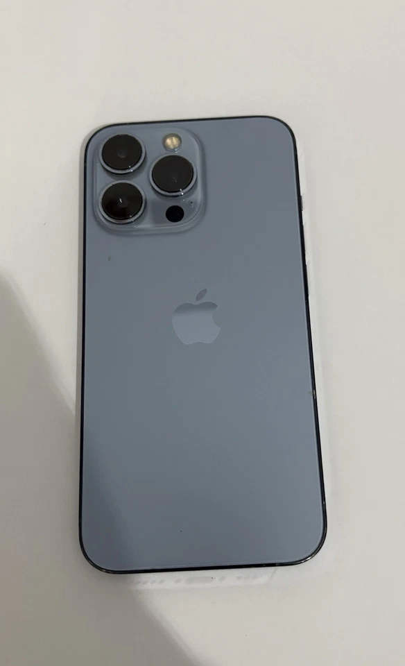 Apple iPhone 13 Pro - 128 GB - Azzurro Sierra - Usato In Ottimo Stato - Immagine 2 di 4